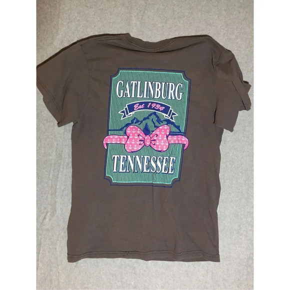 Womens Gatlinburg Tennessee Shirt Size Large Bow Design Gray Pink Cute - Picture 4 of 4
